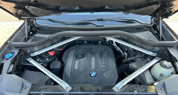 BMW  2019 — imagine 3
