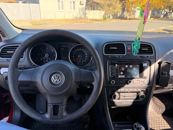 VOLKSWAGEN Golf 2010 — imagine 4