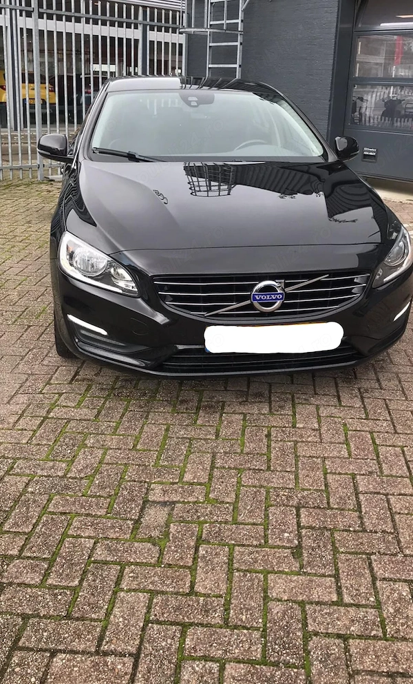 VOLVO V60 2015 — imagine 3