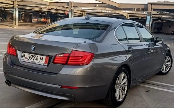 BMW Seria 5 2012 — imagine 2