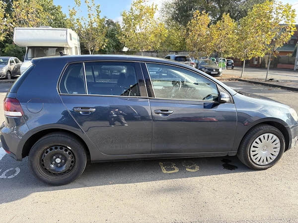 VOLKSWAGEN Golf 2010 — imagine 4