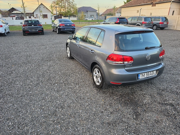 VOLKSWAGEN Golf 2010 — imagine 3