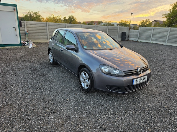 VOLKSWAGEN Golf 2010 — imagine 2