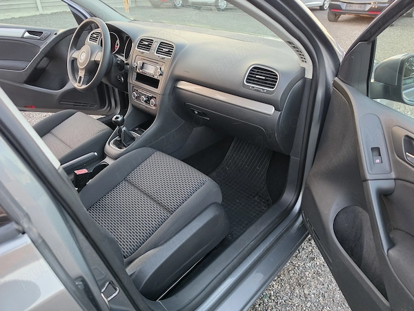 VOLKSWAGEN Golf 2010 — imagine 8