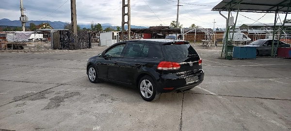 VOLKSWAGEN Golf 2010 — imagine 3