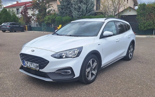 FORD Focus 2020 — imagine 3