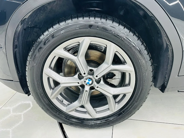 BMW  2021 — imagine 10