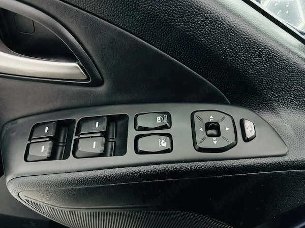 HYUNDAI ix35 2013 — imagine 12