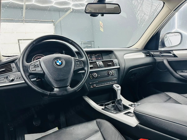 BMW  2011 — imagine 17