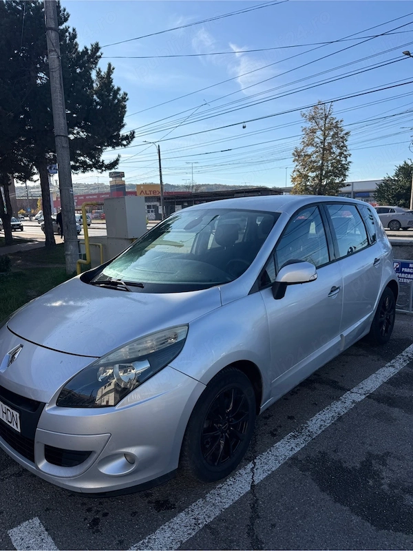 RENAULT Megane 2010 — imagine 2