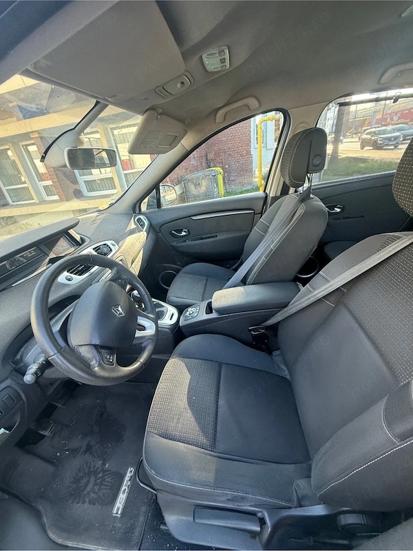RENAULT Megane 2010 — imagine 4