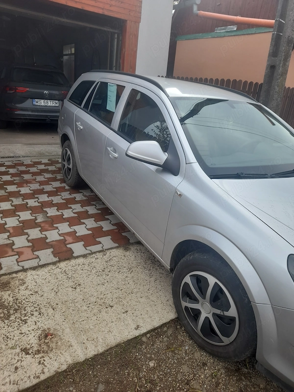 OPEL Astra 2013 — imagine 2