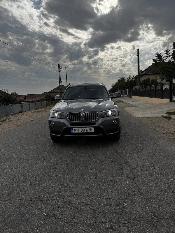 BMW  2011 — imagine 1