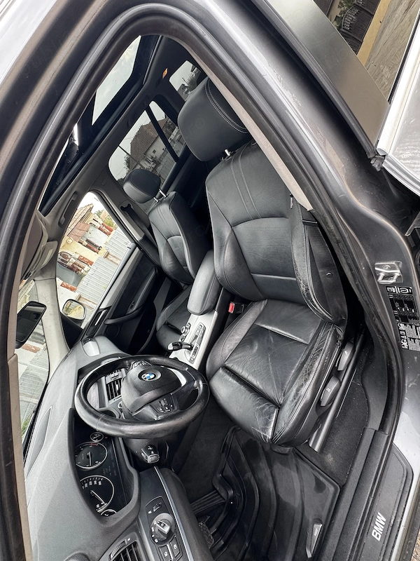 BMW  2011 — imagine 9