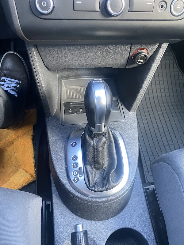 VOLKSWAGEN Touran 2013 — imagine 7