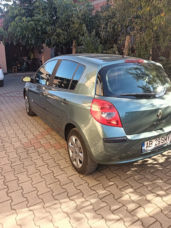 RENAULT Clio 2007 — imagine 3
