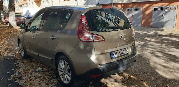 RENAULT Scenic 2012 — imagine 2