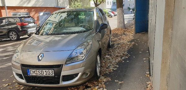 RENAULT Scenic 2012 — imagine 3