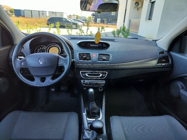 RENAULT Megane 2010 — imagine 3