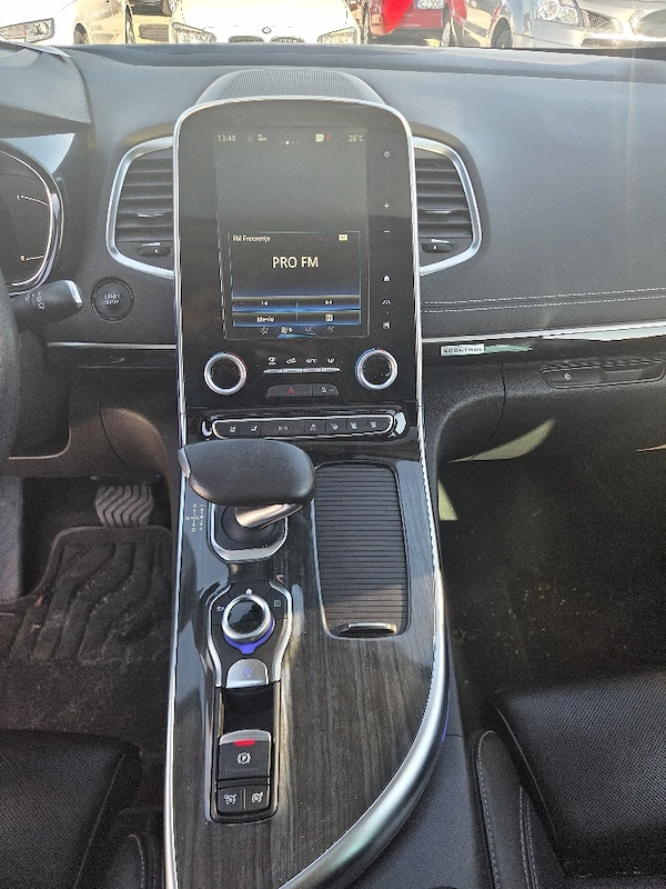 RENAULT Espace 2018 — imagine 4