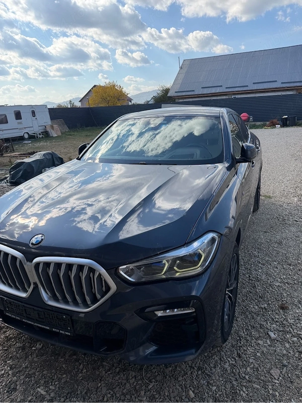 BMW  2021 — imagine 4