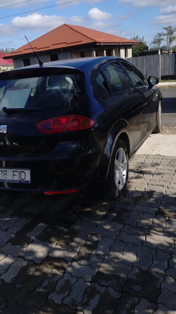 SEAT Leon 2011 — imagine 3