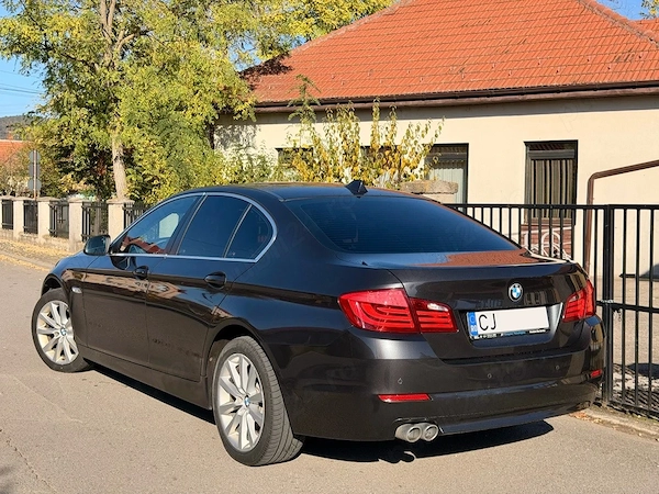BMW Seria 5 2011 — imagine 2