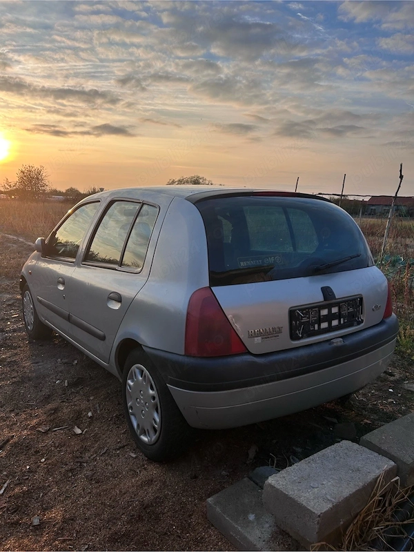 RENAULT Clio 2000 — imagine 2