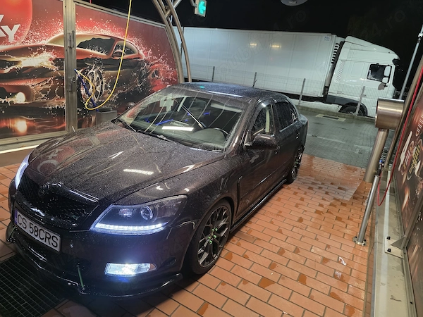 SKODA Octavia 2010 — imagine 1