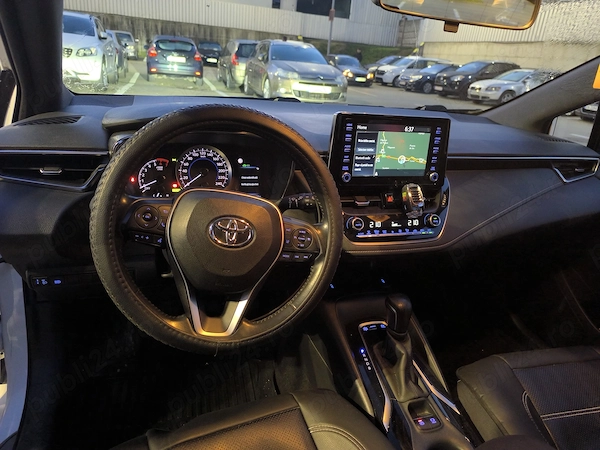 TOYOTA Corolla 2022 — imagine 5