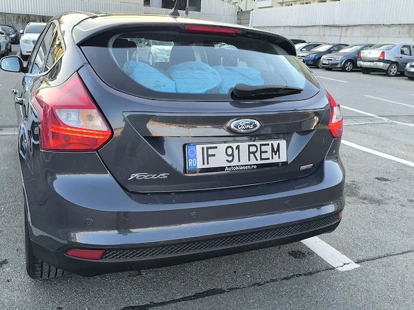 FORD Focus 2013 — imagine 5