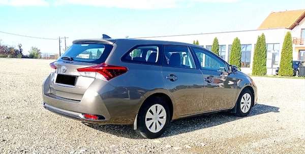 TOYOTA Auris 2019 — imagine 4