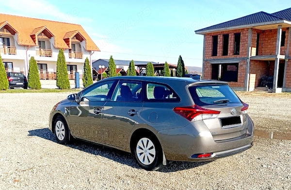 TOYOTA Auris 2019 — imagine 3