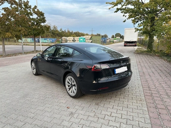 TESLA Model 3 2021 — imagine 2
