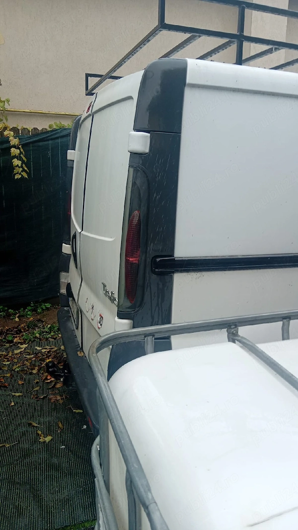 RENAULT Trafic 2005 — imagine 3