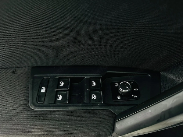 VOLKSWAGEN Tiguan 2020 — imagine 13