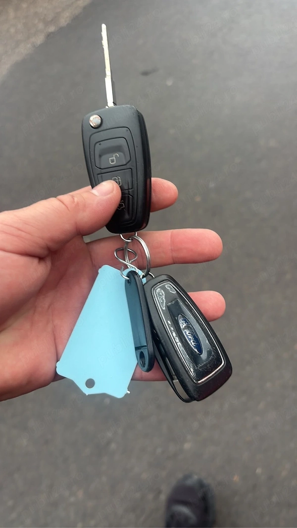 FORD Focus 2012 — imagine 10
