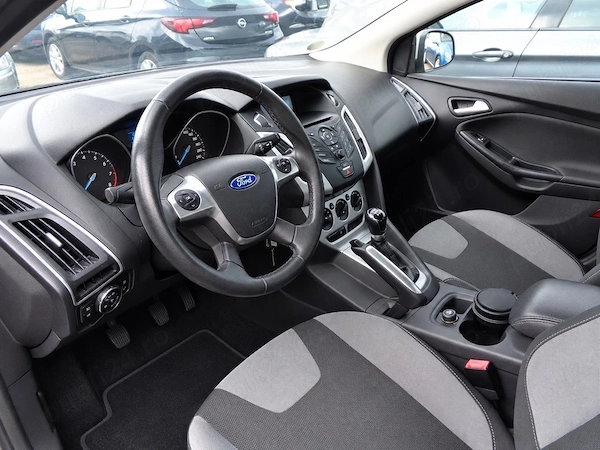 FORD Focus 2012 — imagine 9