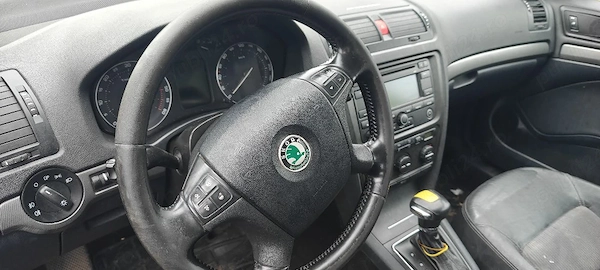 SKODA Octavia 2008 — imagine 5
