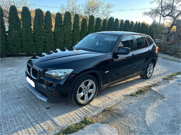 BMW  2012 — imagine 5