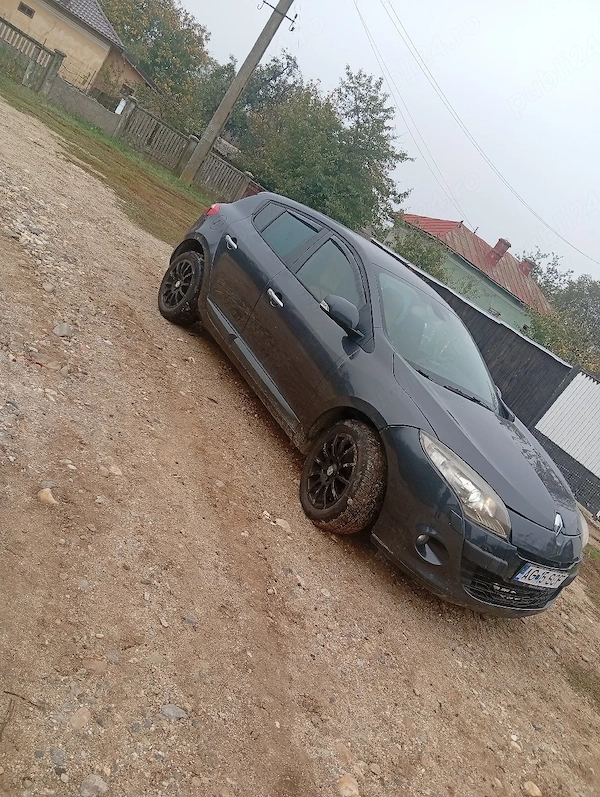 RENAULT Megane 2010 — imagine 2