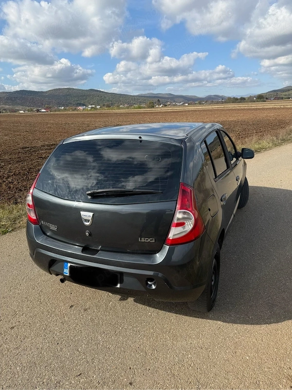 DACIA Sandero 2010 — imagine 1