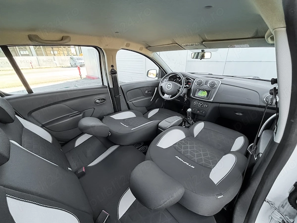 DACIA Sandero Stepway 2014 — imagine 12