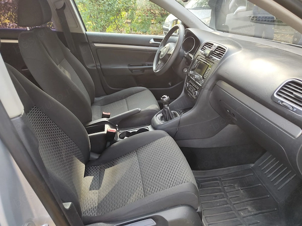 VOLKSWAGEN Golf 2012 — imagine 9