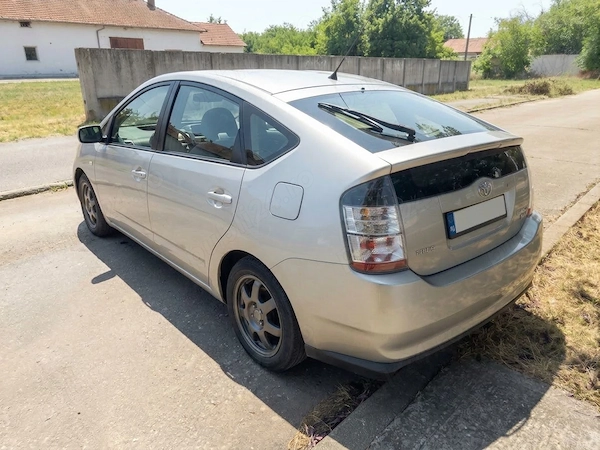TOYOTA Prius 2004 — imagine 3