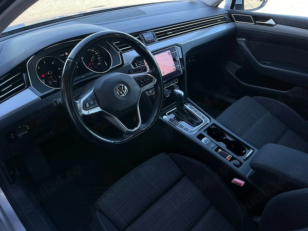 VOLKSWAGEN Passat 2020 — imagine 3