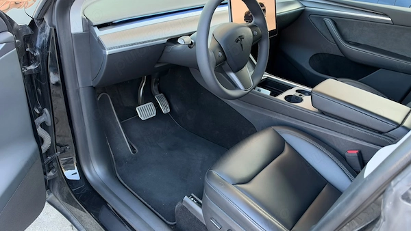 TESLA Model Y 2023 — imagine 5