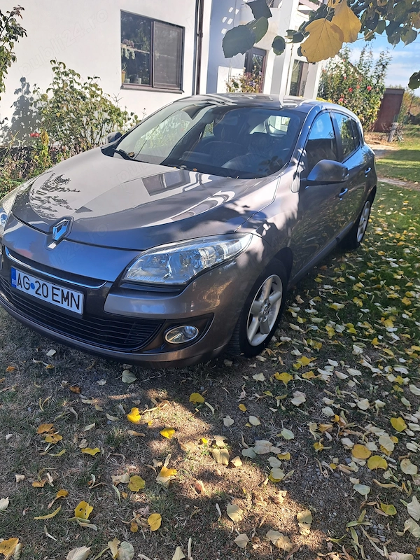RENAULT Megane 2013 — imagine 3