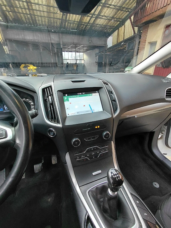 FORD S-MAX 2017 — imagine 9