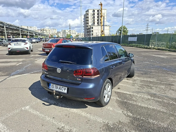 VOLKSWAGEN Golf 2010 — imagine 4